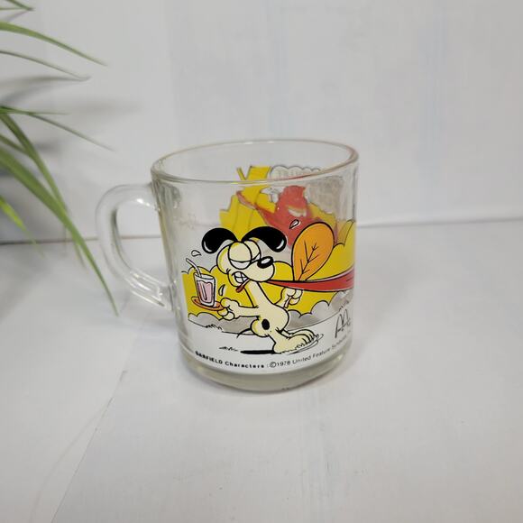 Vintage Garfield & Odie Mug McDonalds 1978 It's Not a Pretty Life - Picture 2 of 4